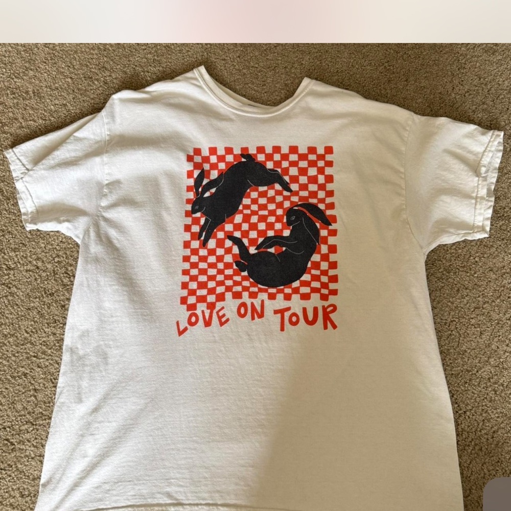 White and red Harry Styles Love On Tour 2021 T-shirt hslot size XL #HarryStyles